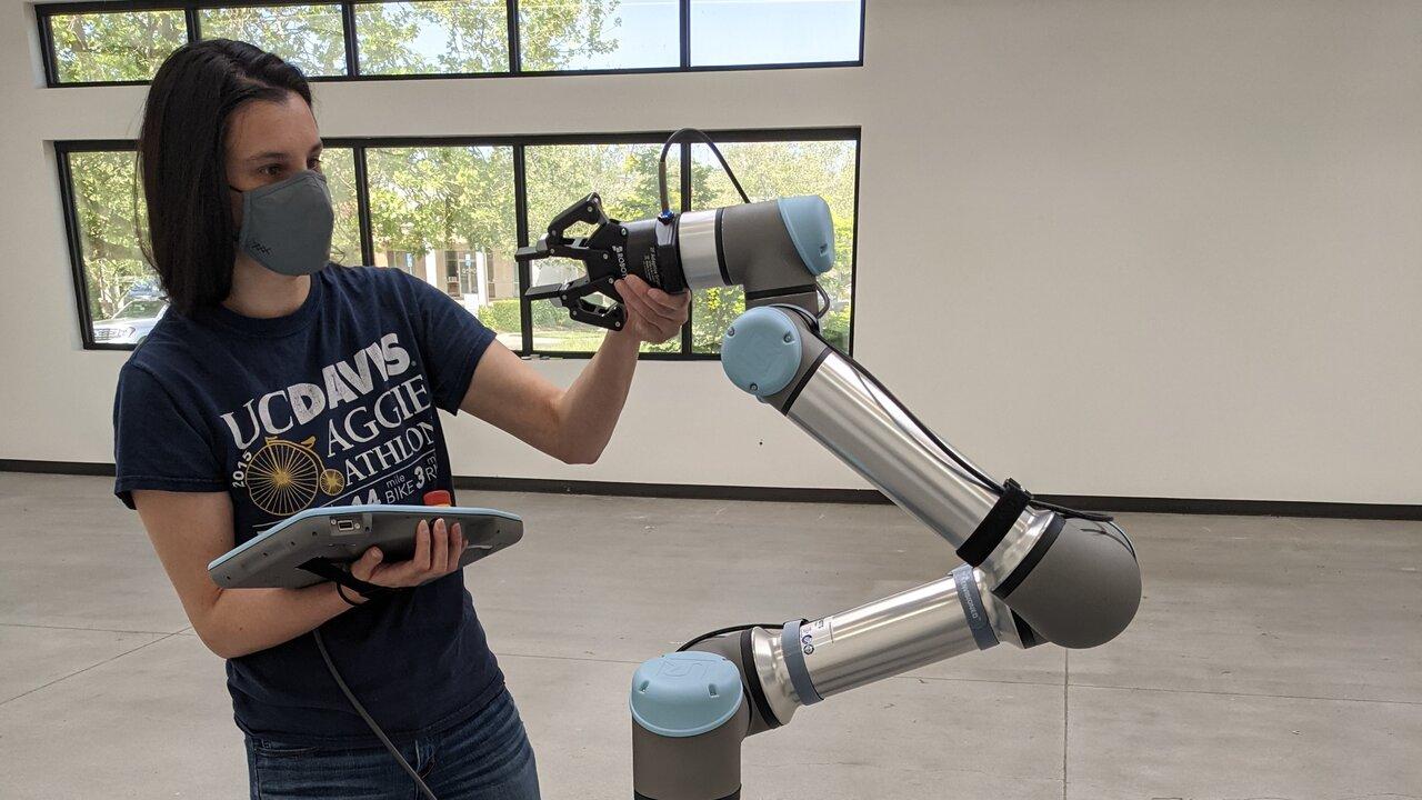 uc davis mechanical aerospace engineering neuroengineering human machines robinson schofield joshi