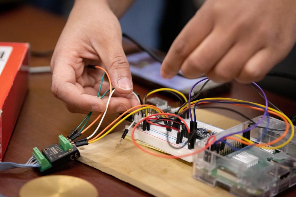 uc davis space satellite systems club cubesat mounted reaction wheel